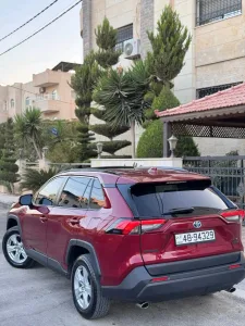 تويوتا راف 4 للبيع 3