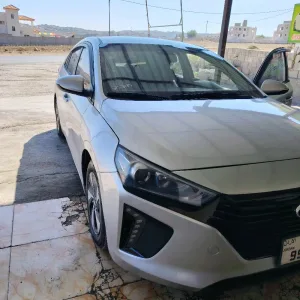 هيونداي ايونيك 4