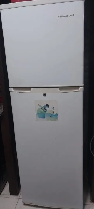 ثلاجة وميكرويف للبيع 2