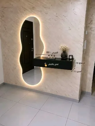 مرايه مع رف الخشب25دينارمرايه مقاس 50*100رف الخشب 80*15 مع كبسة تتشللتواصل /ي ق