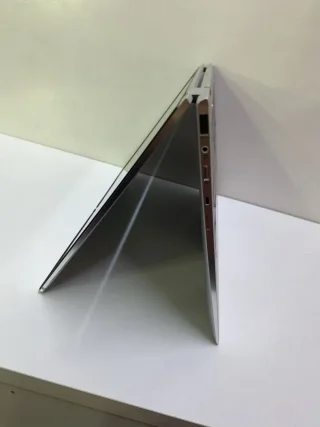 💻 للبيع: لابتوب HP EliteBook x360 1040 G6 - 9