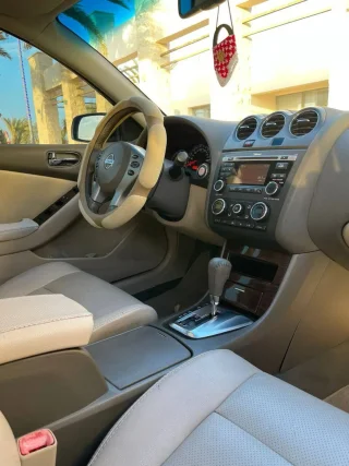 Nissan Altima 2012  فل إضافات – فخامة واعتمادية يابانية 6