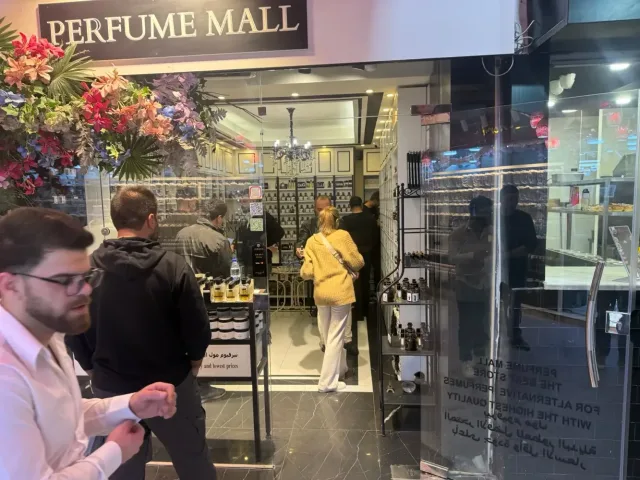perfume mall 3