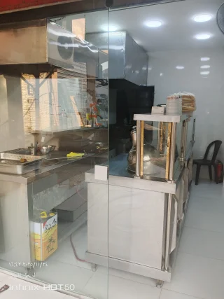 عدة مطعم للبيع 4