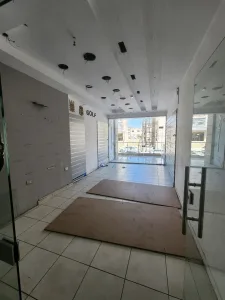 محل بموقع مميز ملاصق لأمنية وهايبرماكس 2