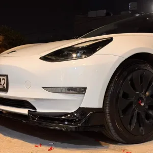 اكسسوارات سيارات تسلا 5