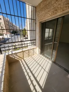 للإيجار من المالك الجبيهه 3 نوم طابق أول 4
