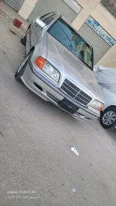 بسم الله الرحمن الرحيمللبيمرسيدس بنز C200 موديل 1997 أصلي لون سلفرماتور 2000cc ا 11