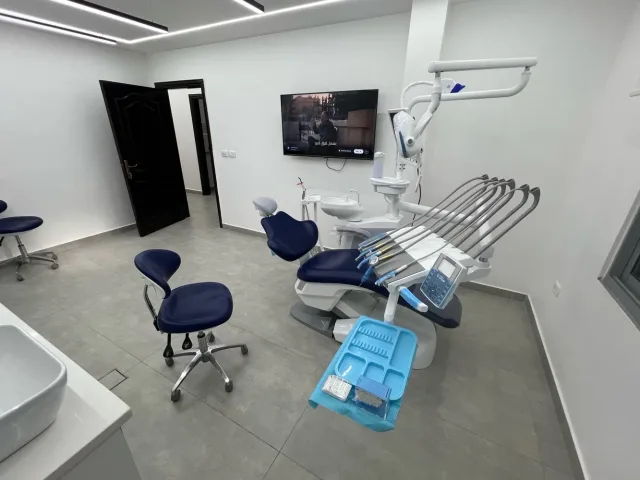 Dr Yousef Alramahi Dental Clinic