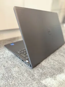 Laptop Dell Core i5 -12 Generation 5
