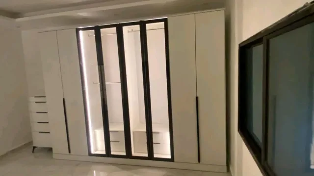 Wood House Furniture and Decoration 2