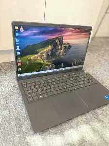 Laptop Dell Core i5 -12 Generation 2