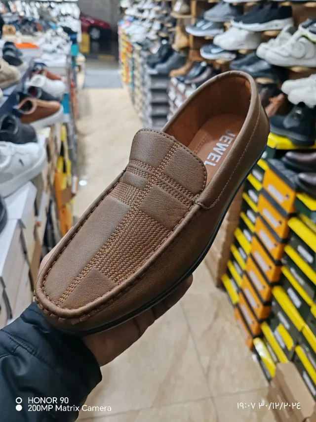 G. SHOSE 7