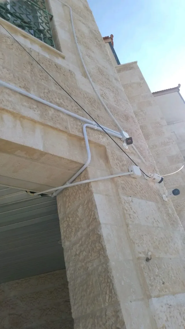 ألوليد لأعمال الكهرباء وأنظمة كاميرات المراقبه وشبكات الانترنت 5
