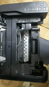 حاسوب hp و طابعة canon 5