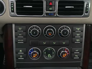 ‏Range rover vouge 2010 supercharger ‏ ‎‏كاش او بدل ع بكب ديز 9