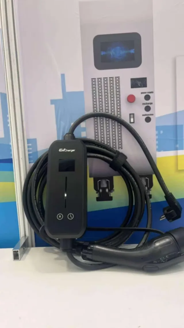 Hertz Charger 14