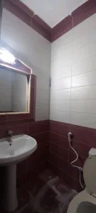 شقة طابقية مميزة للايجار في اربد الحي الشرقي 8