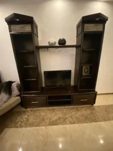اثاث غرفة ضيوف كاملة بحالة ممتازة 9