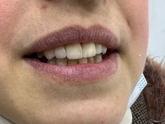 oval dental clinic 10