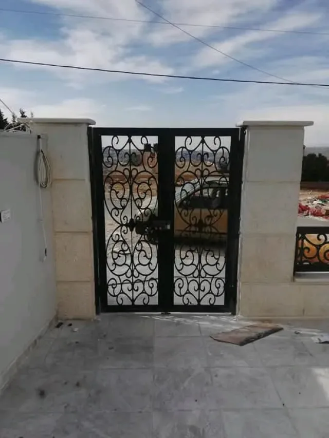 حديد 8