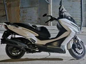 سكوتر كيمكو  xtown 250cc للبيع 3