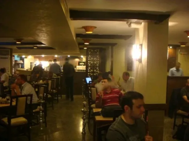 almawardi coffee shop 3