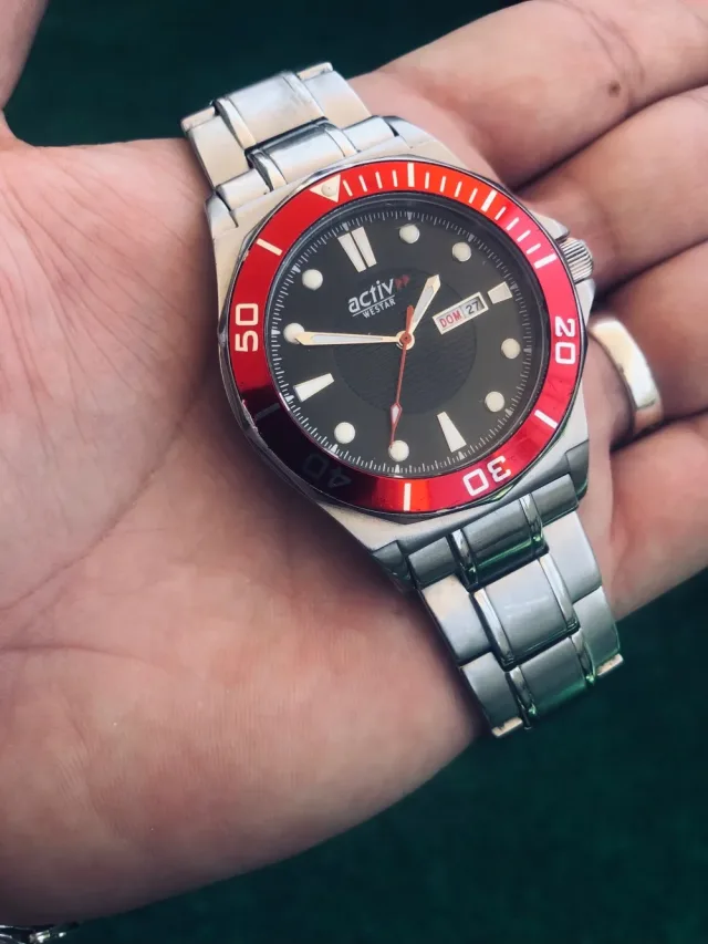 يوسف للساعات والعطور 4