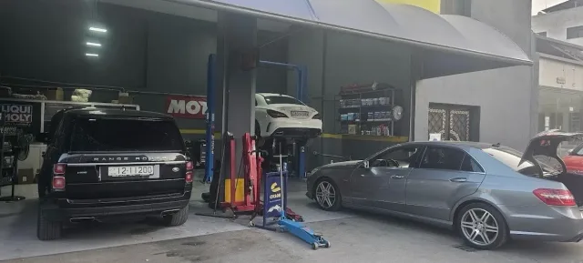 aljundi car care center - مركز الجندي لخدمة السيارات 5