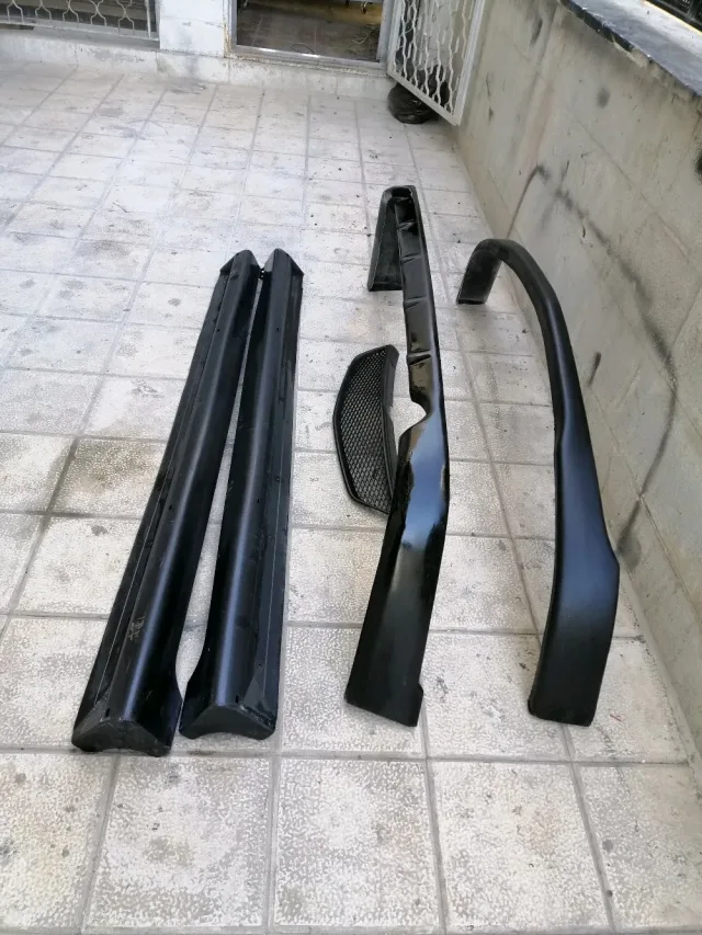 نبيل للفيبر جلاس