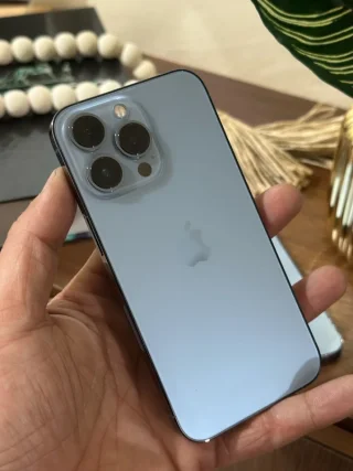iphone 13 pro ‏ 12