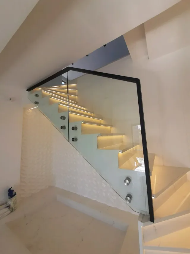 Shaheen Glass & Mirror 10