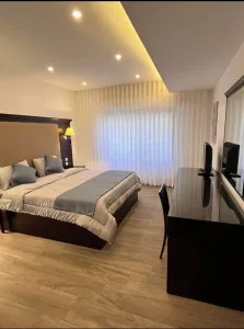 اثاث غرف نوم فندقي٥ نحوم  خشب طبيعي بسعر مغري 12