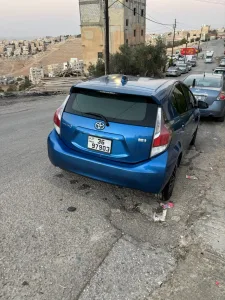 تويوتا بريوس سي للبيع 7
