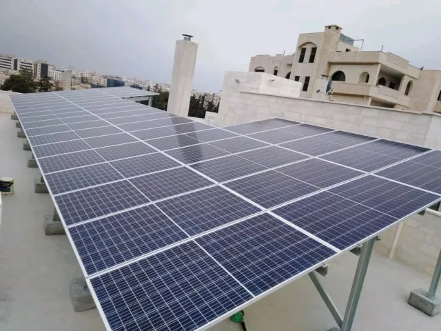 مؤسسة جسور للطاقة المتجددة 12
