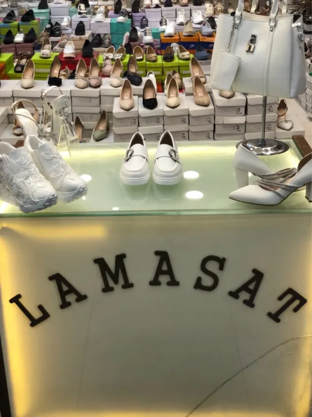 لمسات للاحذية 2