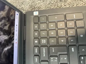 Laptop Dell Core i5 -12 Generation 8