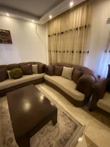 اثاث غرفة ضيوف كاملة بحالة ممتازة 5