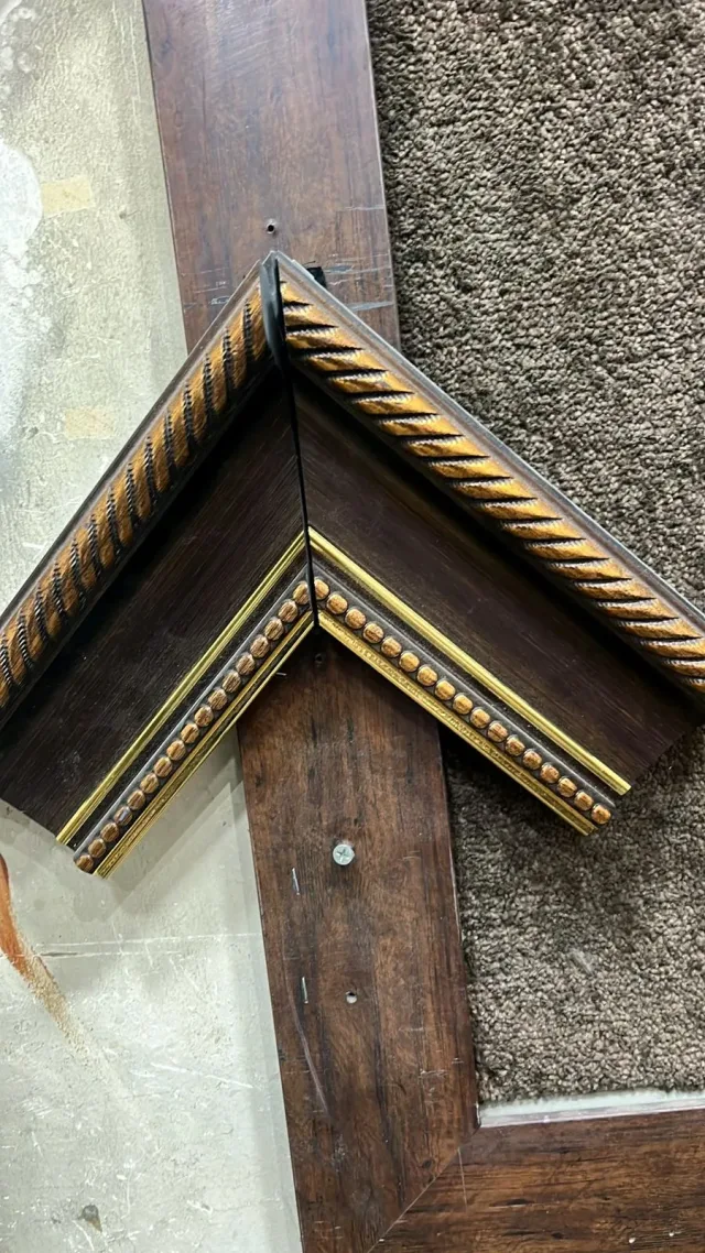 معرض التاج 8