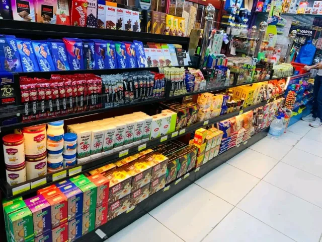 محمص وسوبر ماركت قضامة سكرية 6