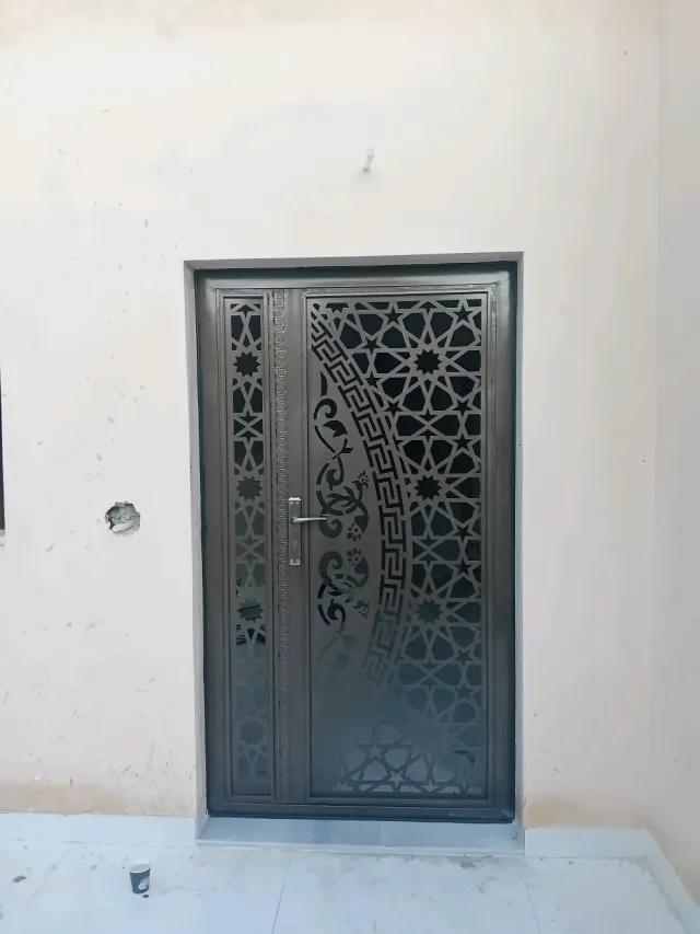 مشغل الرياحي للأعمال المعدنية 8