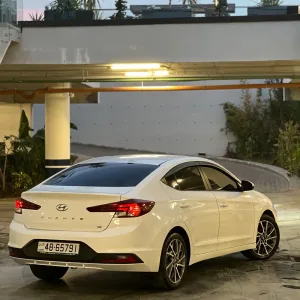 HYUNDAI AVANTE 2019 4