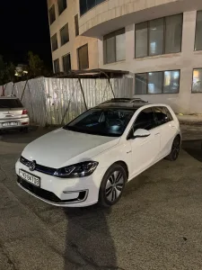 E-Golf Premium SEL 2019 اعلى صنف واعلى فئة كامل المواصفات - تشغيل بصمة + رادار 3