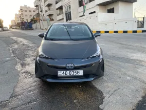 تويوتا بريوس ٢٠١٧ 8