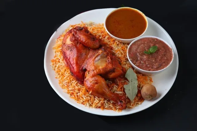 مطعم الطبق الذهبي 2