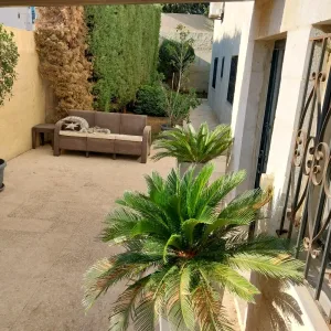 شقه ارضيه للبيع في الرونق