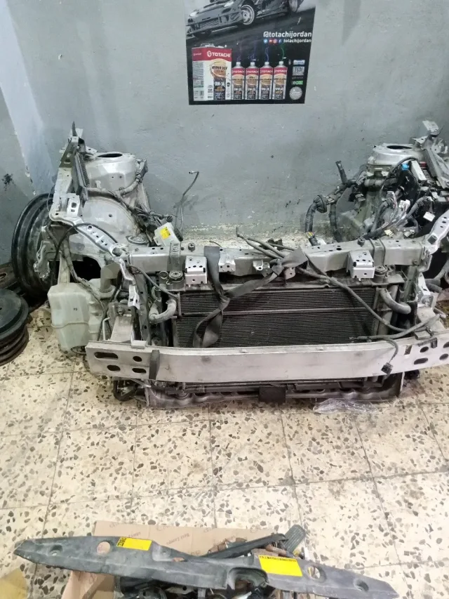 احمد لقطع سيارات الكهرباء و الهايبرد 4