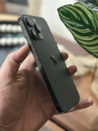 iphone 14 pro max 4
