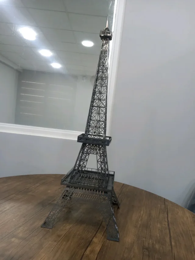 المهندس لكافة اعمال الليزر فايبر