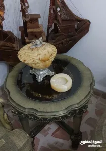 غرفة صيوف مع طقم طاولات 4